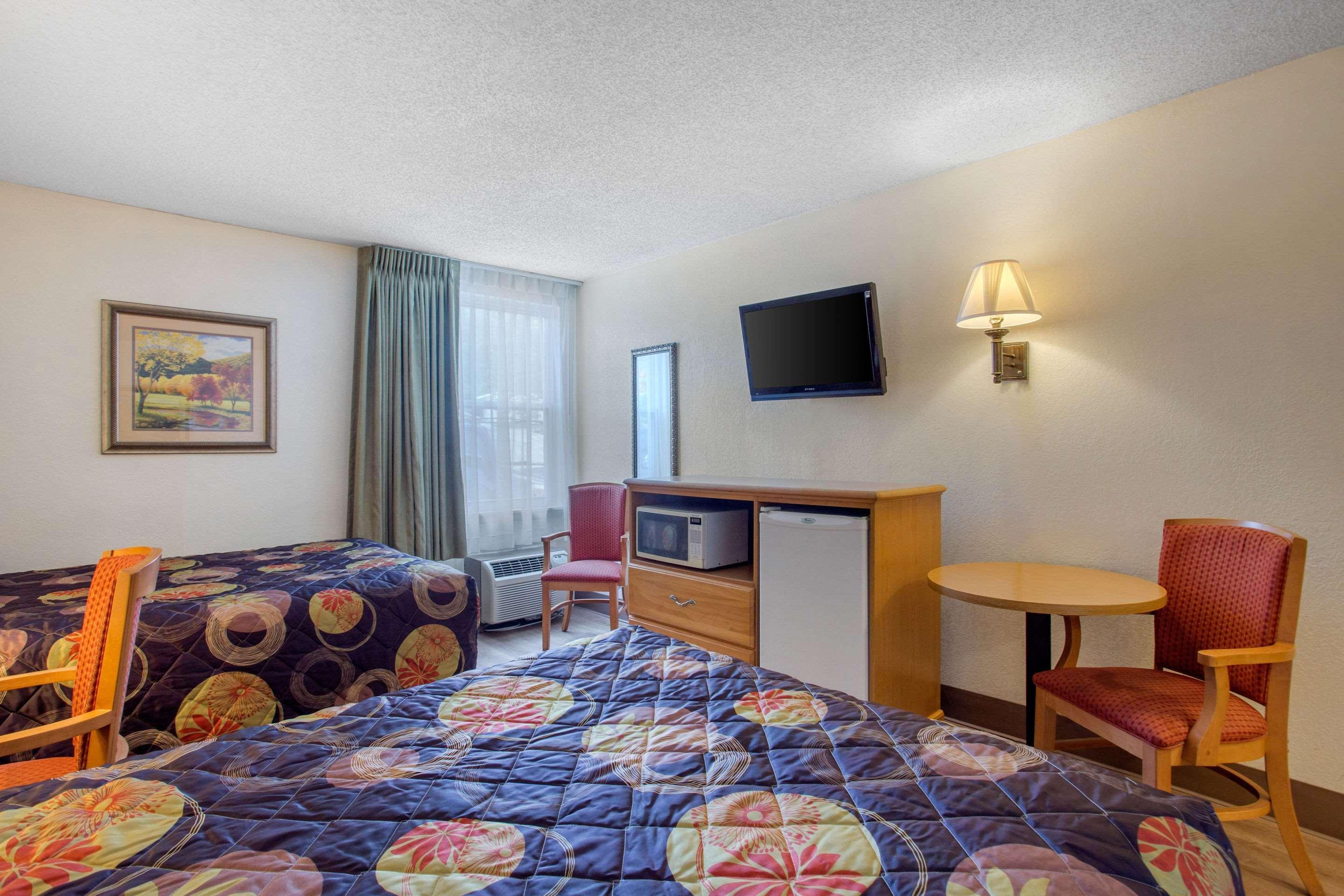 Rodeway Inn Άσβιλ Εξωτερικό φωτογραφία