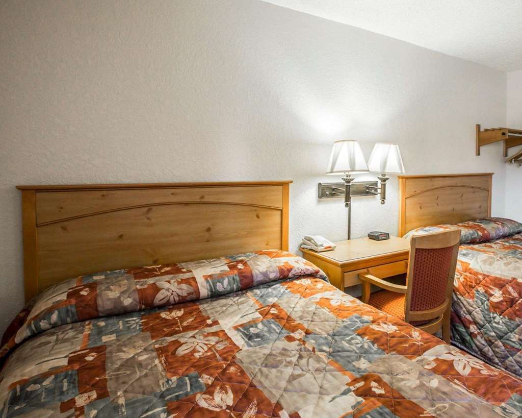 Rodeway Inn Άσβιλ Δωμάτιο φωτογραφία